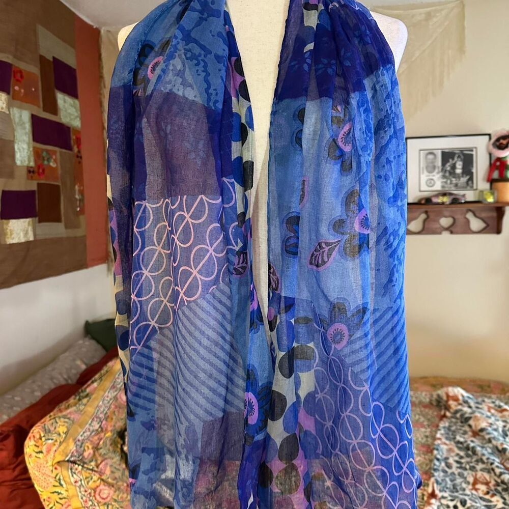 American-vintage Women's Blue and Purple Scarf-wraps